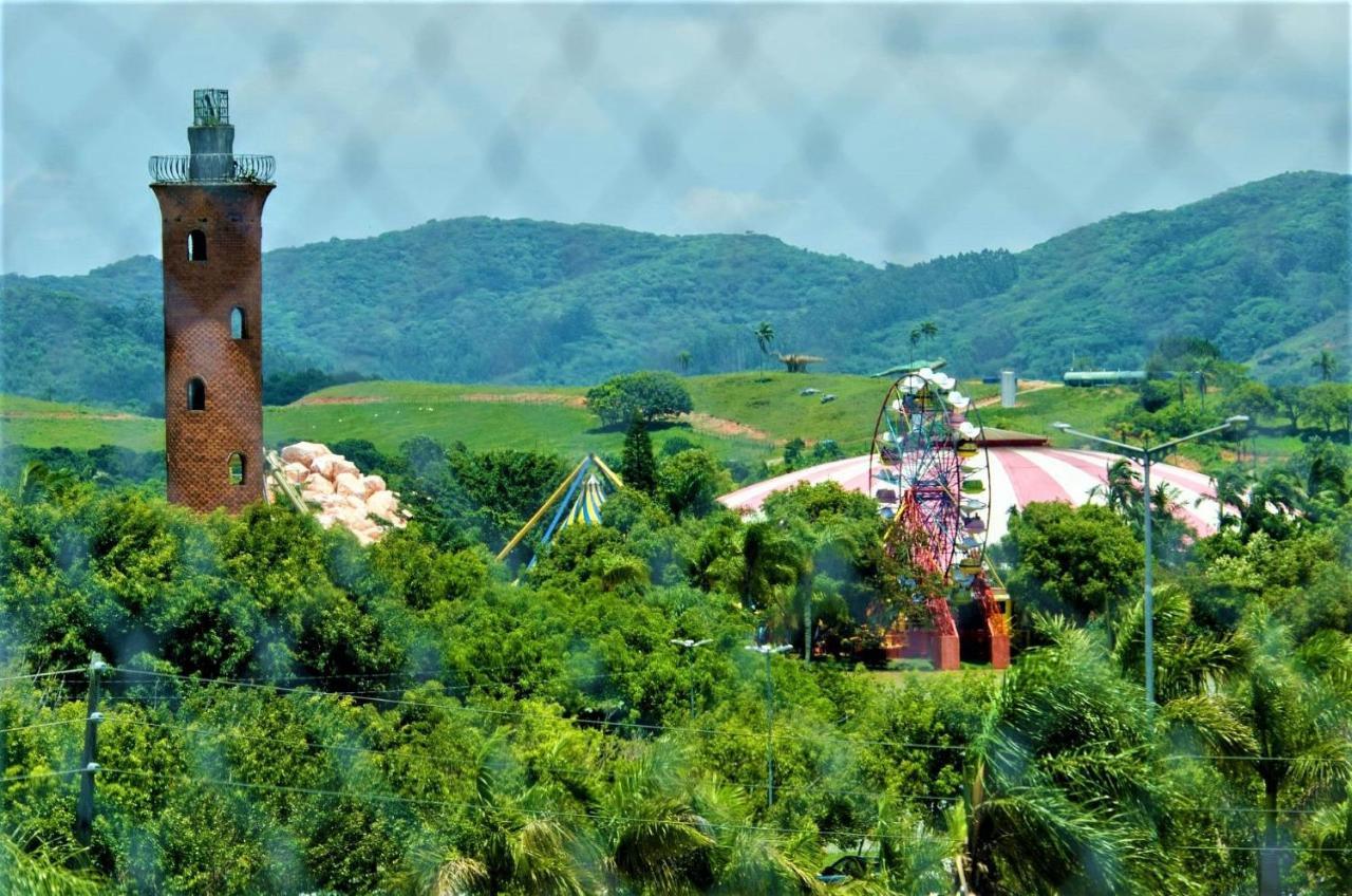 Apto Nantes Com Vista Pro Beto Carrero World Penha  Exterior foto