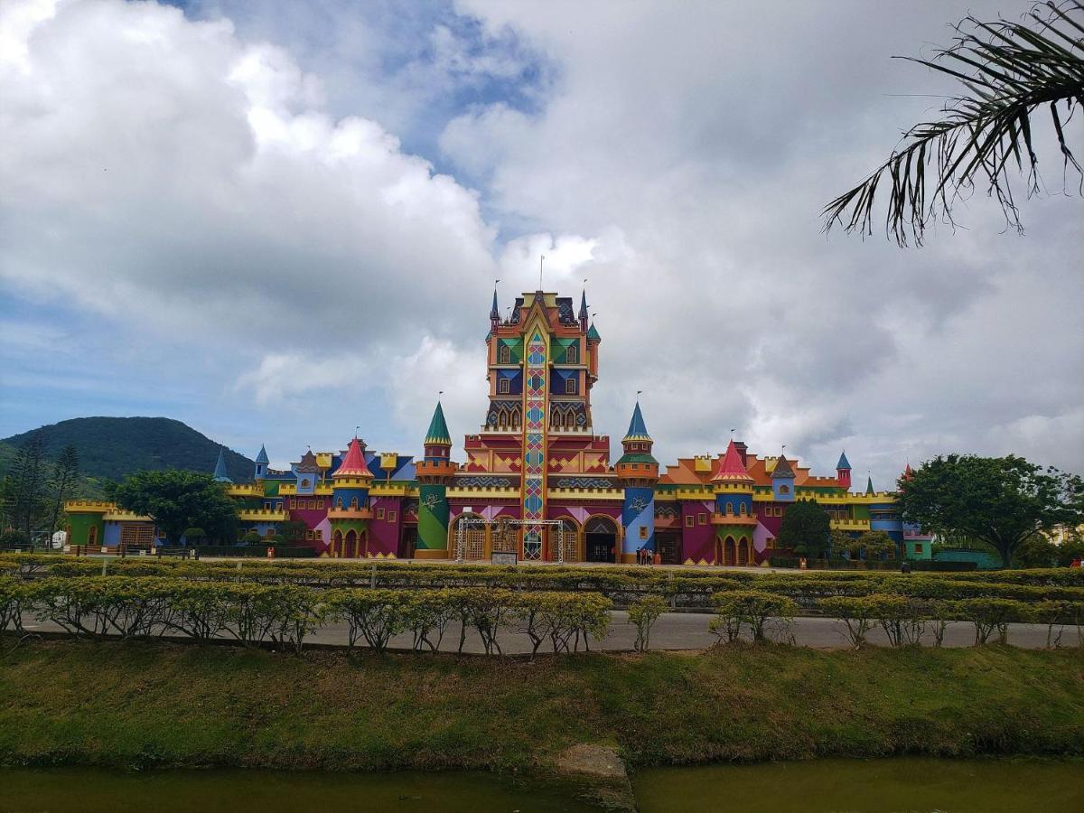 Apto Nantes Com Vista Pro Beto Carrero World Penha  Exterior foto